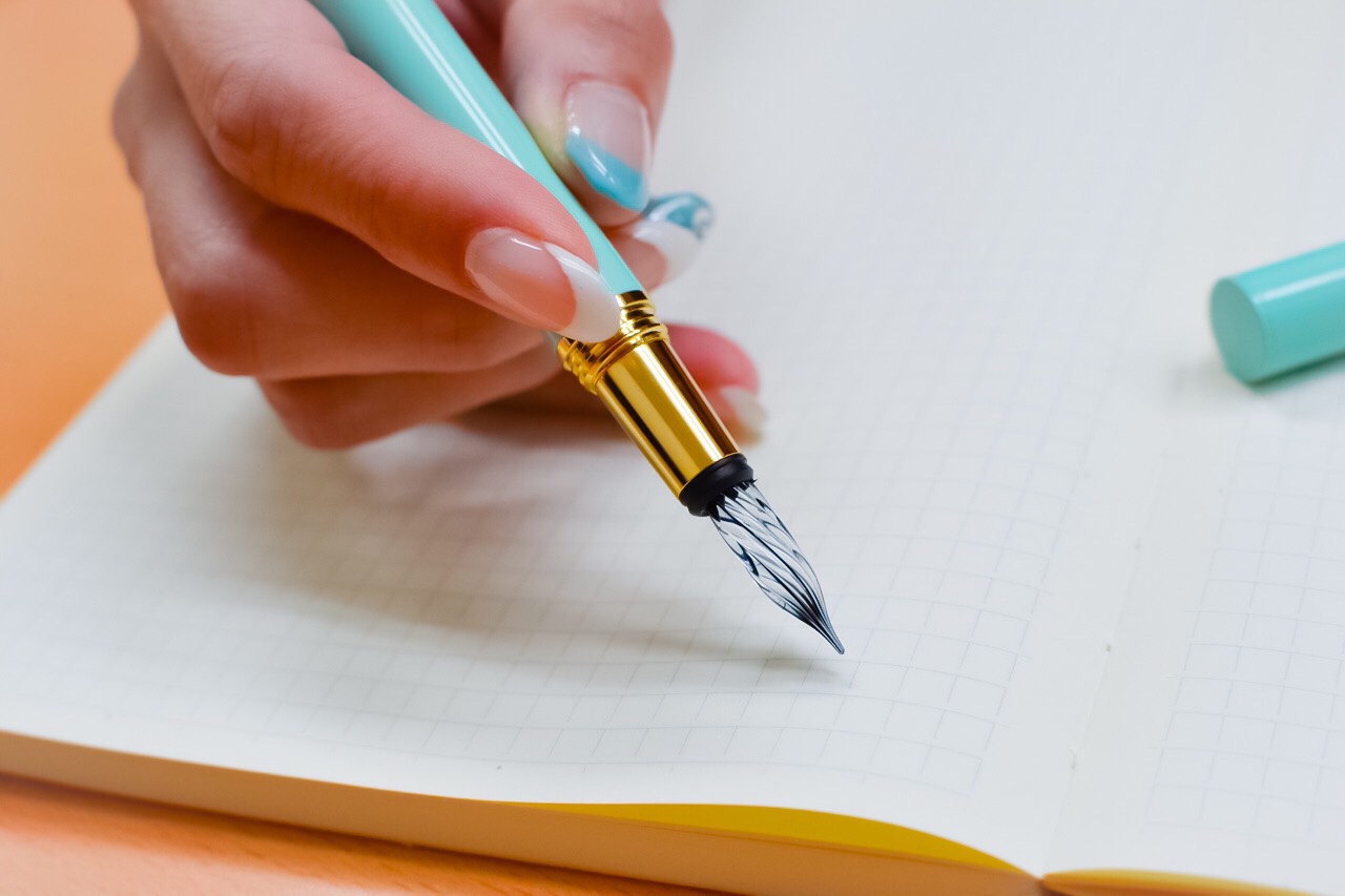 オリジナルカラー・ガラス万年筆販売開始! オリジナルカラー・ガラス万年筆販売開始!